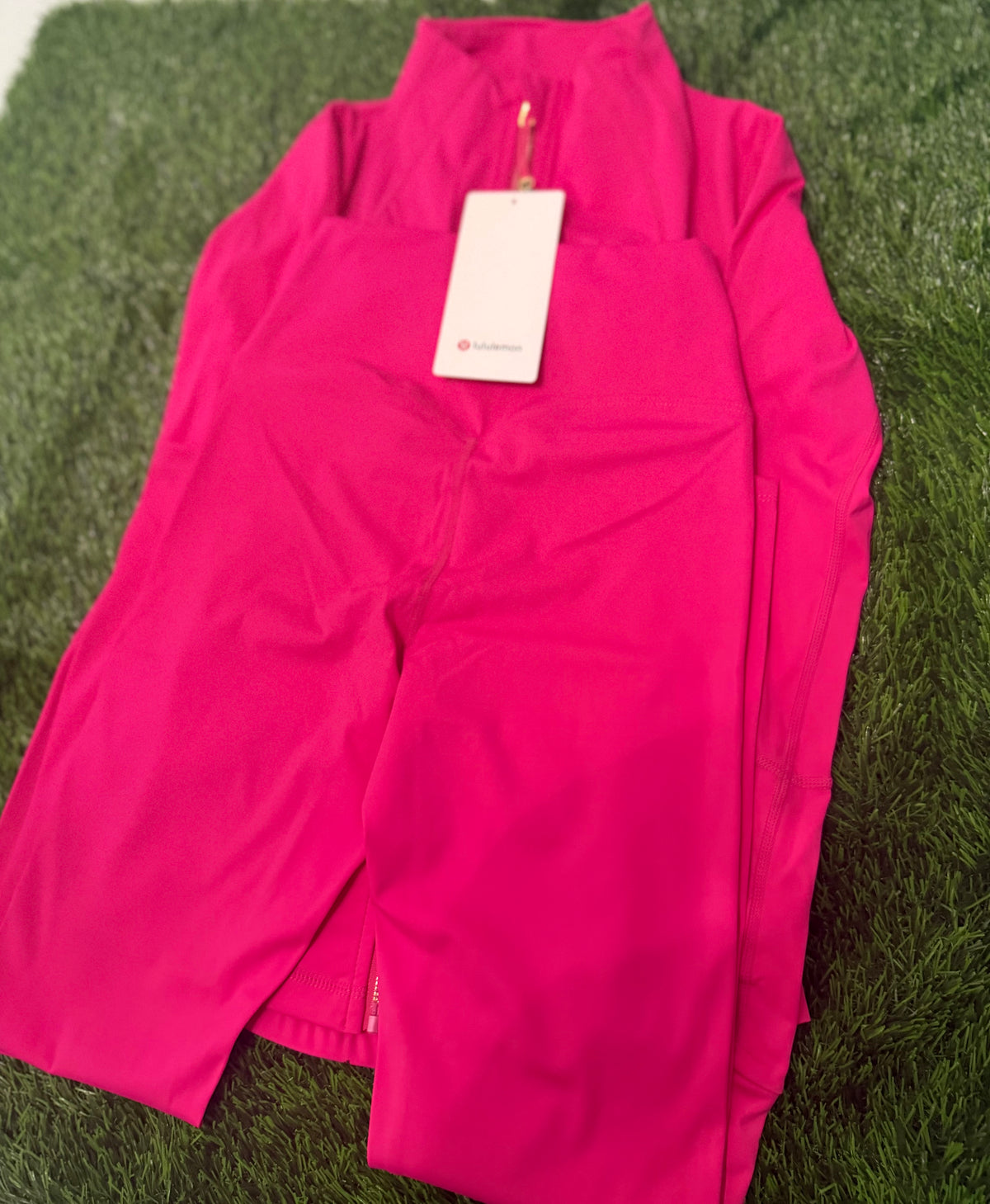 Pink lulu set  [ size 2 ]