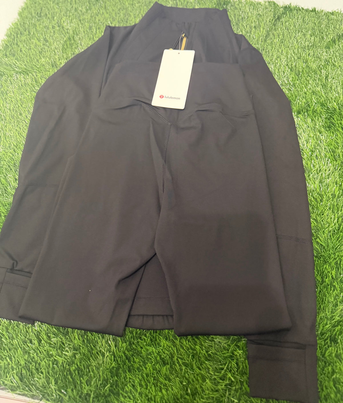 Black Lulu sets  [ size 4 ]