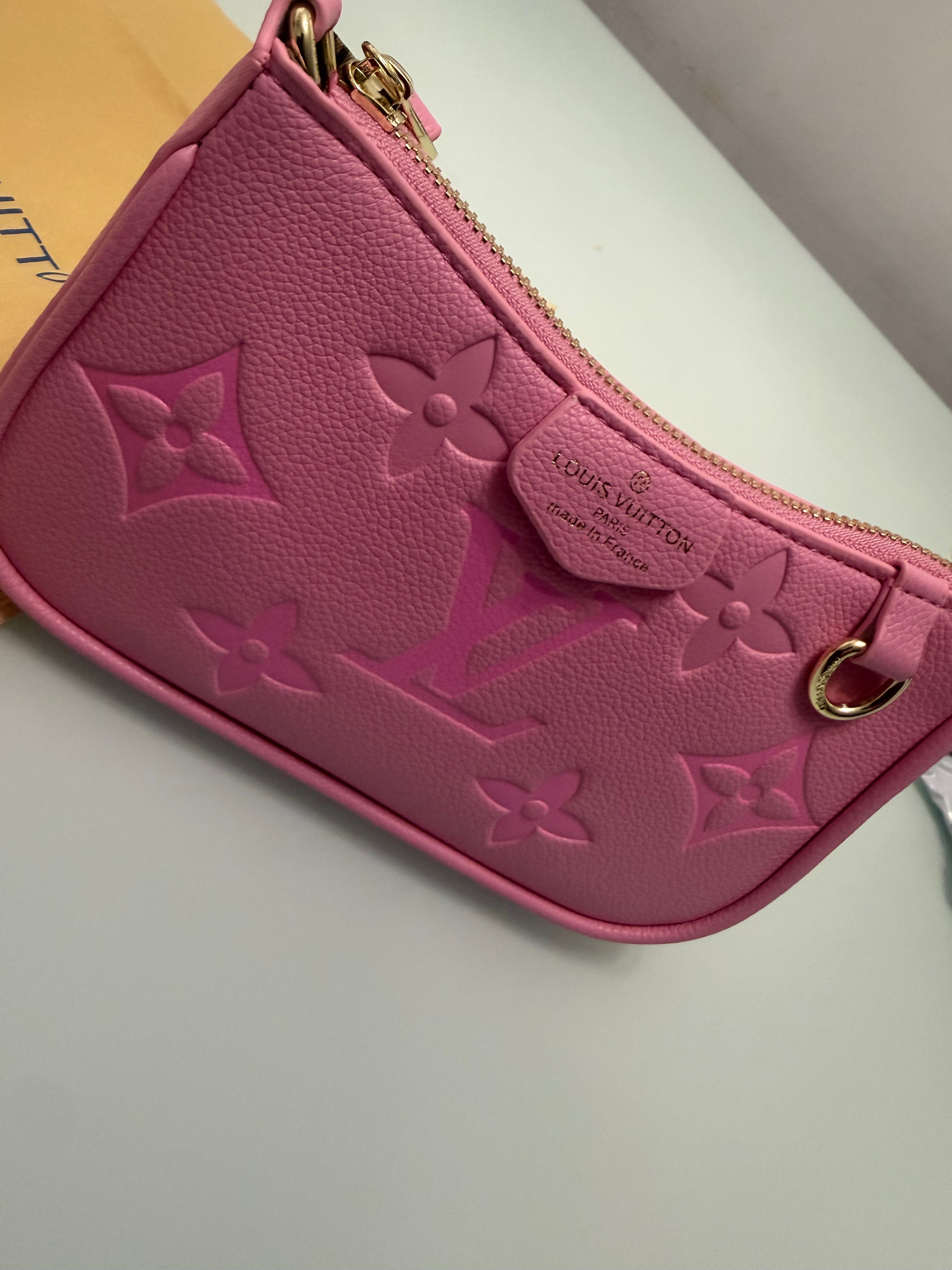 Pink V Hand Bag